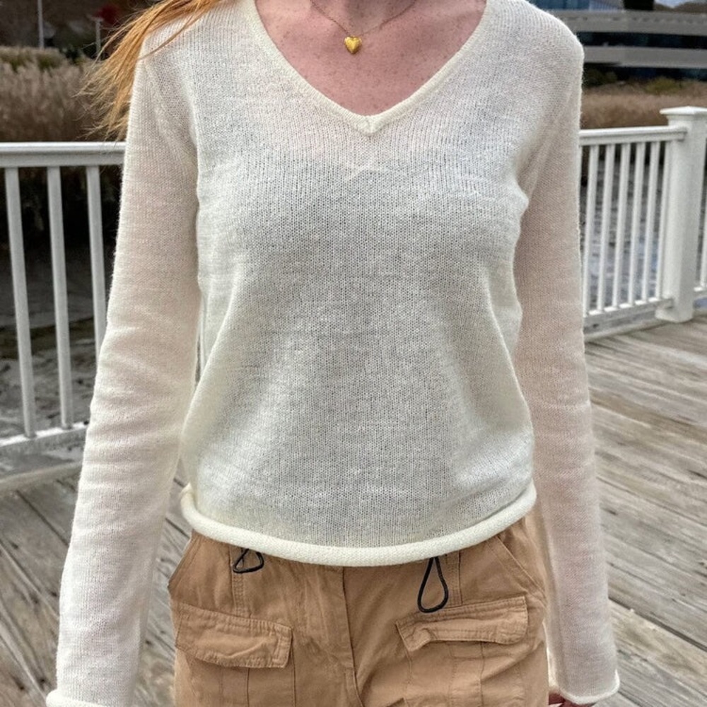 Brandy Melville Andi Mohair Wool V-Neck Women's Sweater
